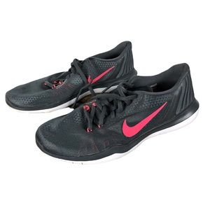 Nike Training Flex Supreme TR5 Flywire Gray and Pink Sneakers